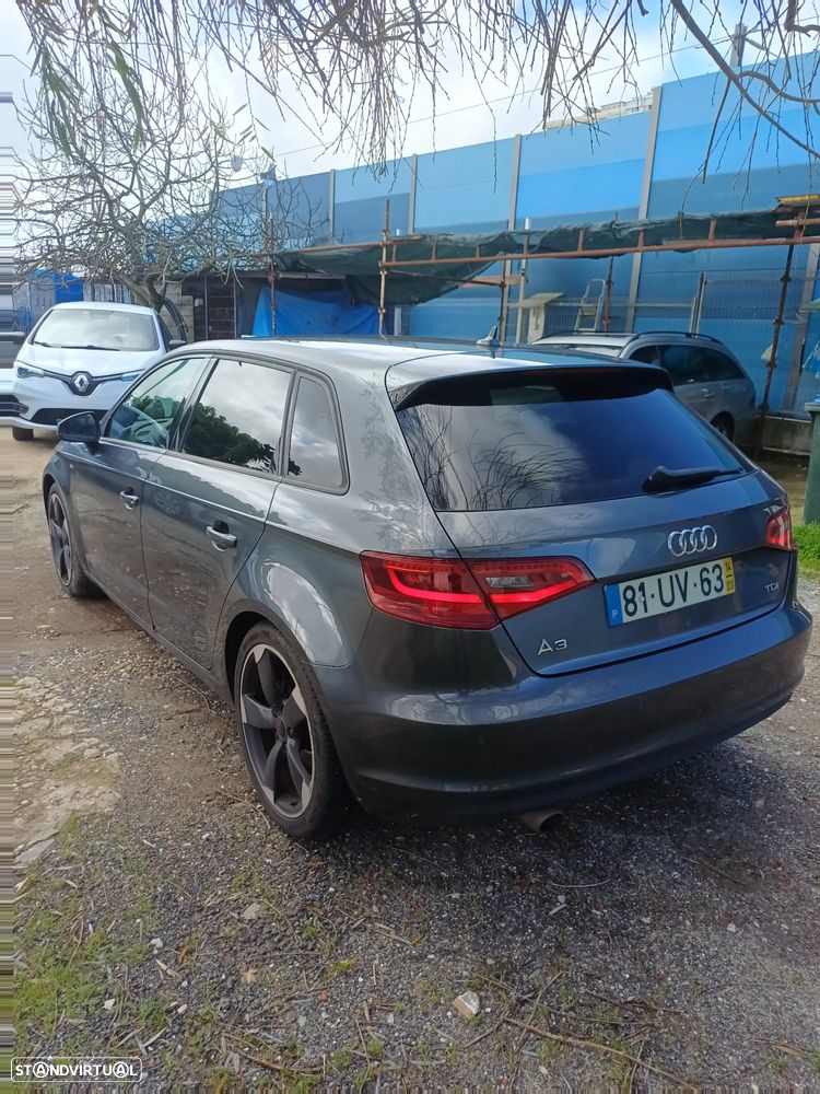 Audi A3 Sportback 1.6 TDI S-line - 4