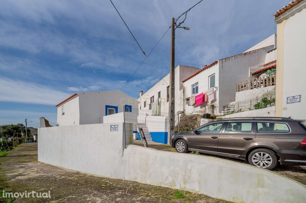 Moradia T2 - Cadriceira - Turcifal - Grande imagem: 3/28