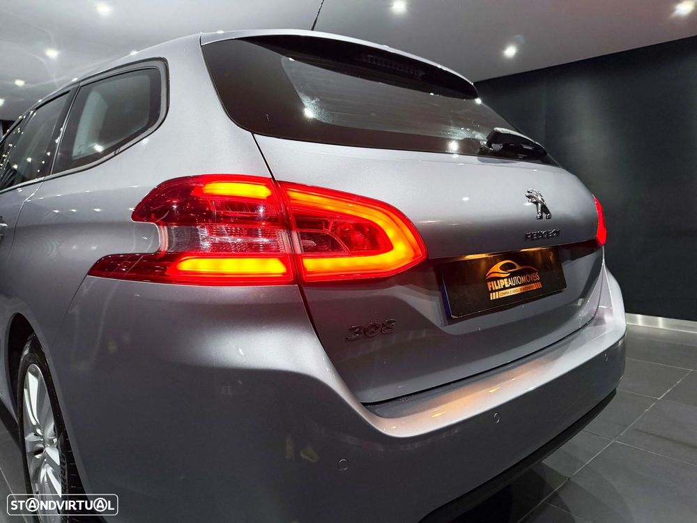 Peugeot 308 1.2 PureTech Active Pack - 11