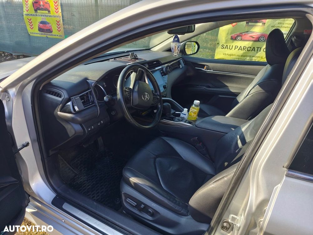 Toyota Camry 2.5 Business - 12