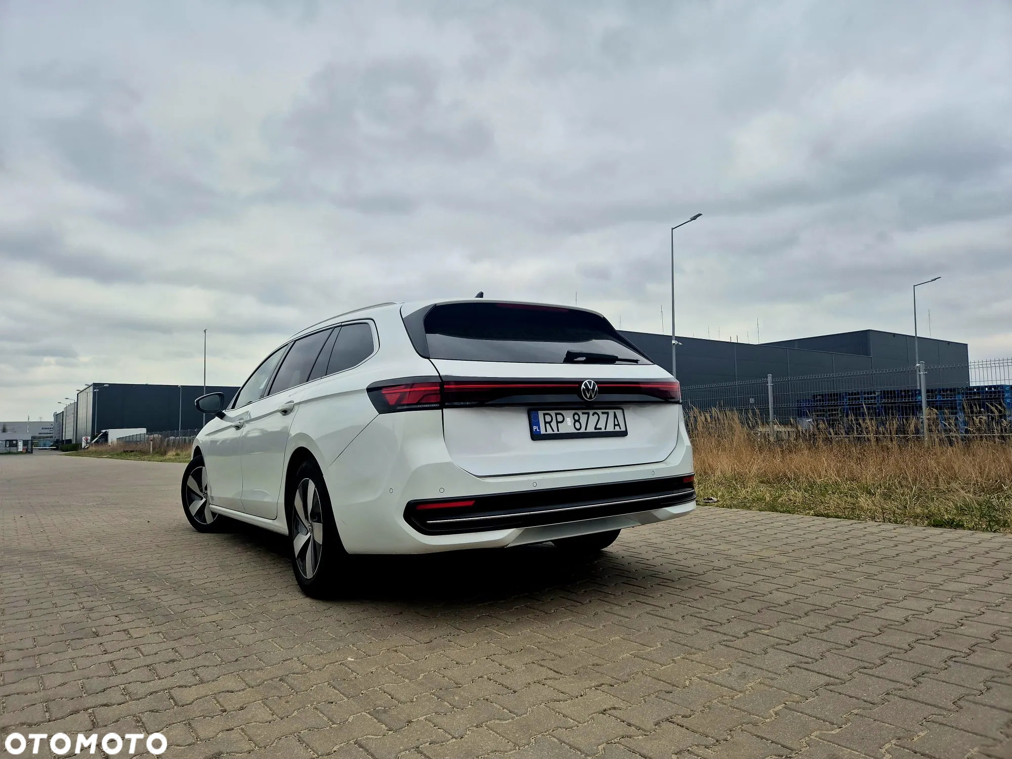 Volkswagen Passat - 6