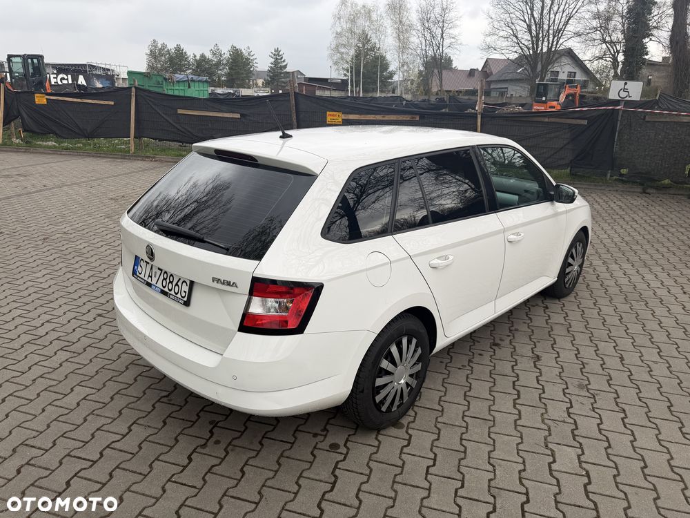 Skoda Fabia - 6