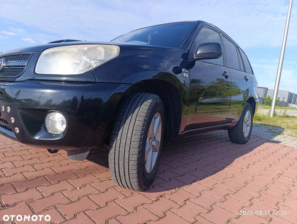 Toyota RAV4 2.0 D-4D 4x4 - 4