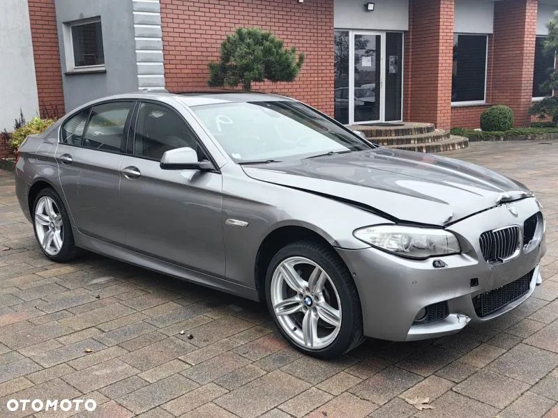 BMW Seria 5 525d xDrive Sport-Aut Luxury Line - 2