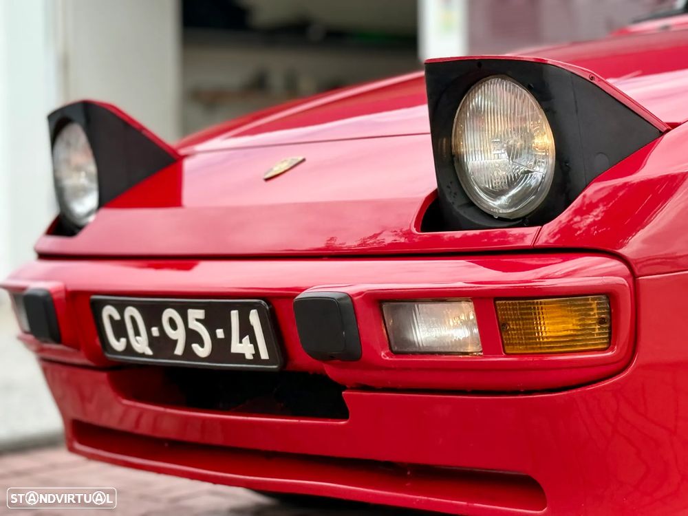 Porsche 944 - 8