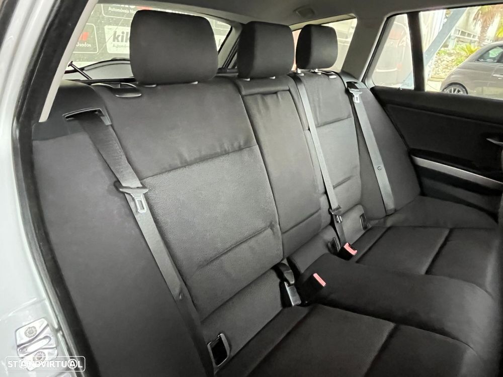 BMW 320 d EfficientDynamics - 39