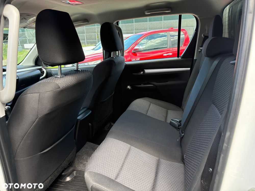 Toyota Hilux 2.4 D-4D Double Cab DLX 4x4 - 6