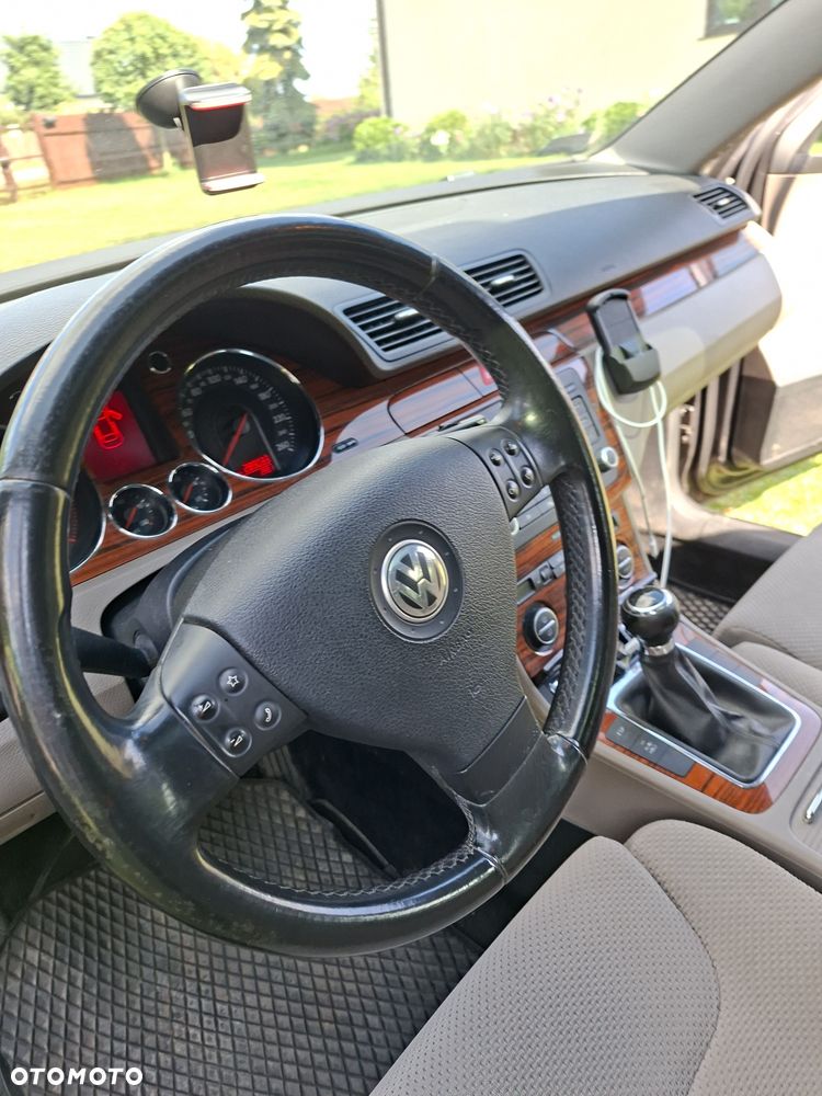 Volkswagen Passat Variant - 8