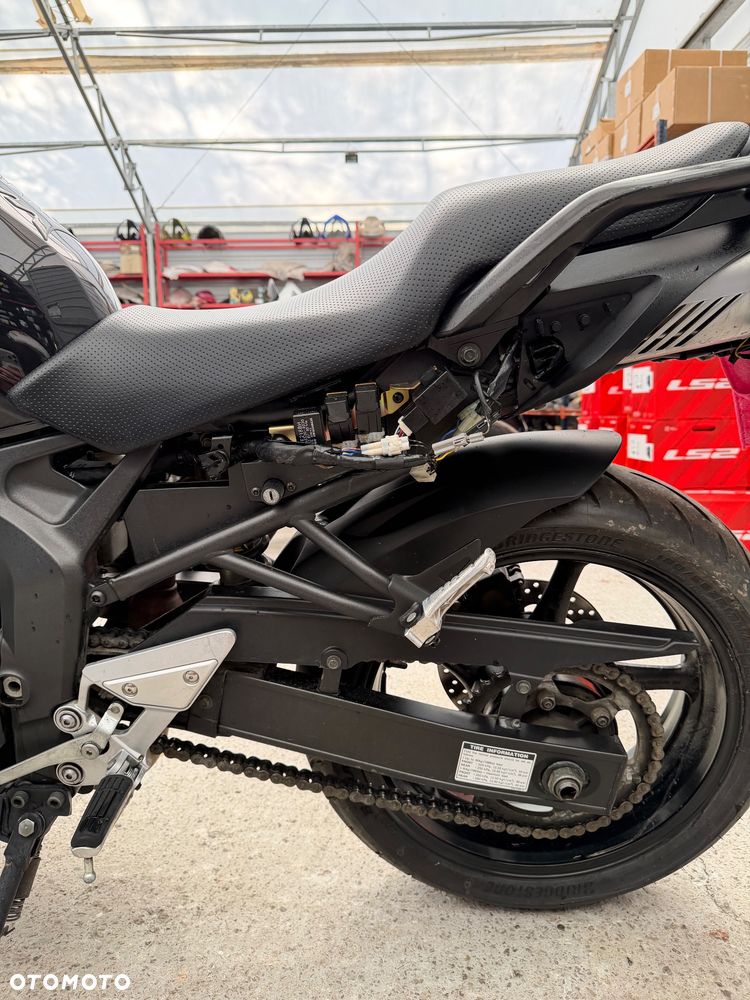Yamaha FZ6 - 20