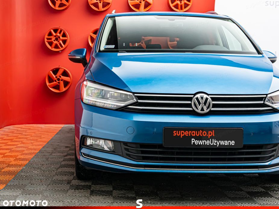 Volkswagen Touran - 27