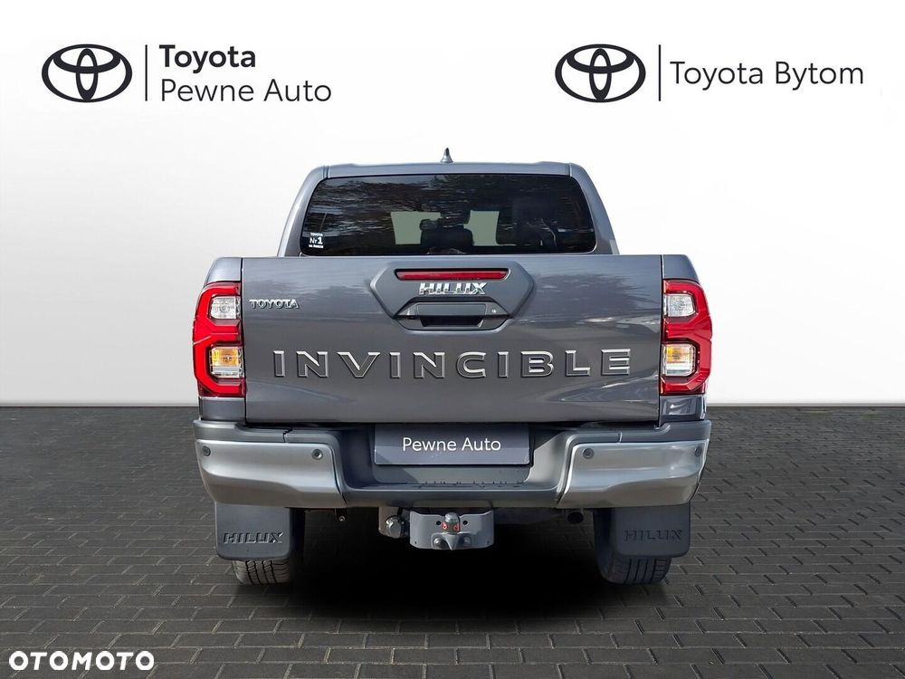 Toyota Hilux 2025 photo 4