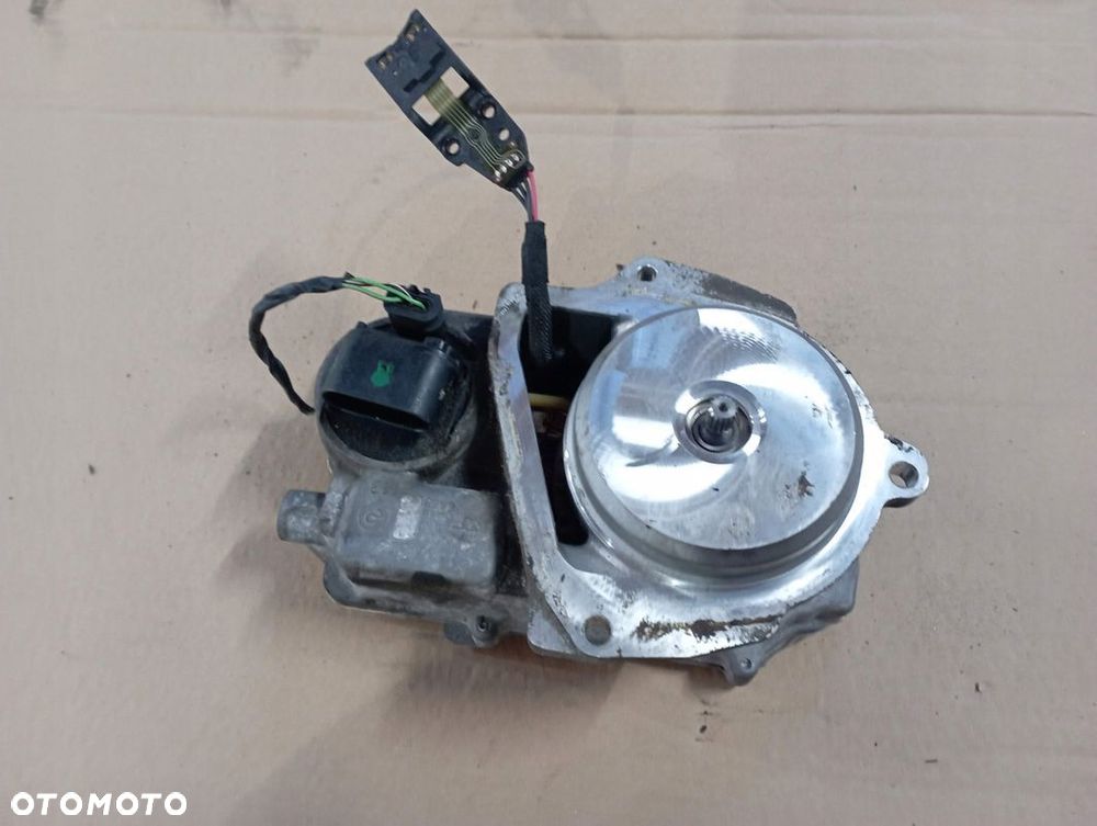 BMW F46 2.0 D SILNIK MAGLOWNICY PRZEKŁADNI EUROPA 19071310 - 1