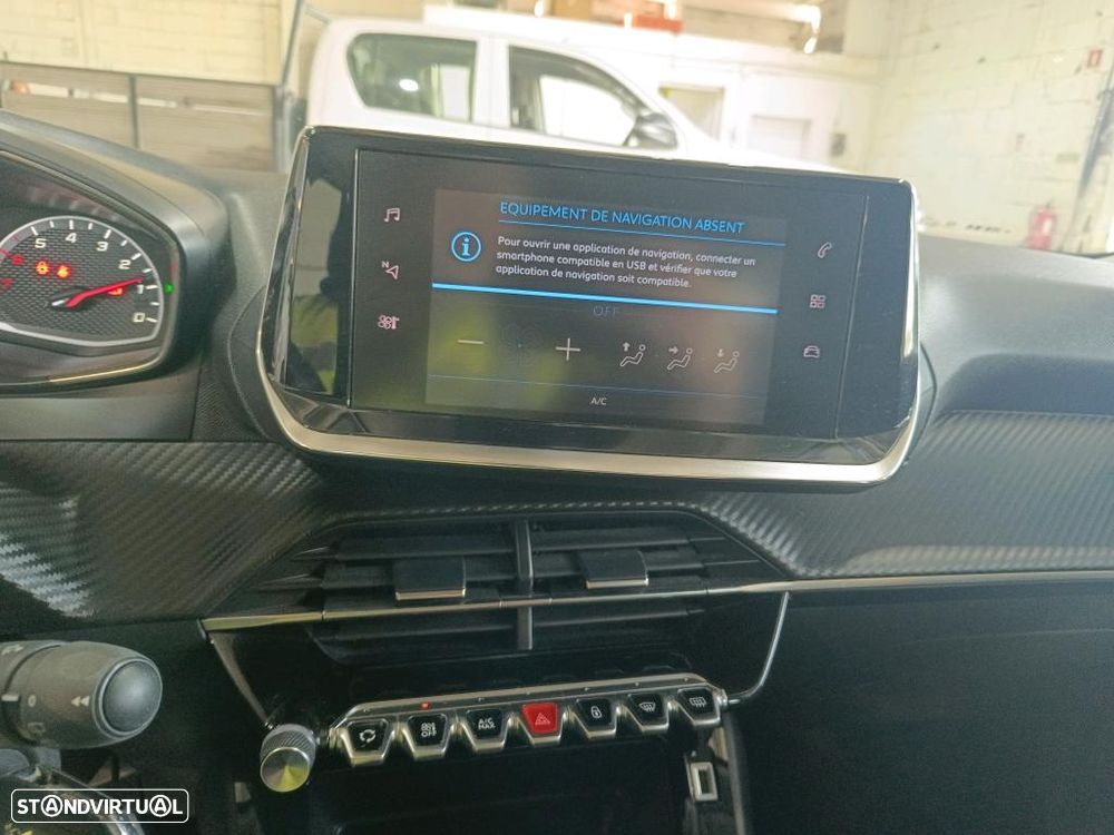 Peugeot 2008 1.2 PureTech Active - 8