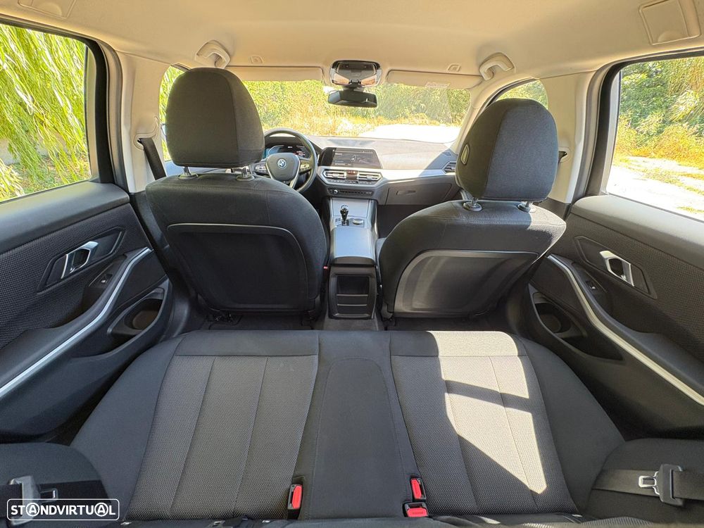 BMW 320 e Aut. Advantage - 35
