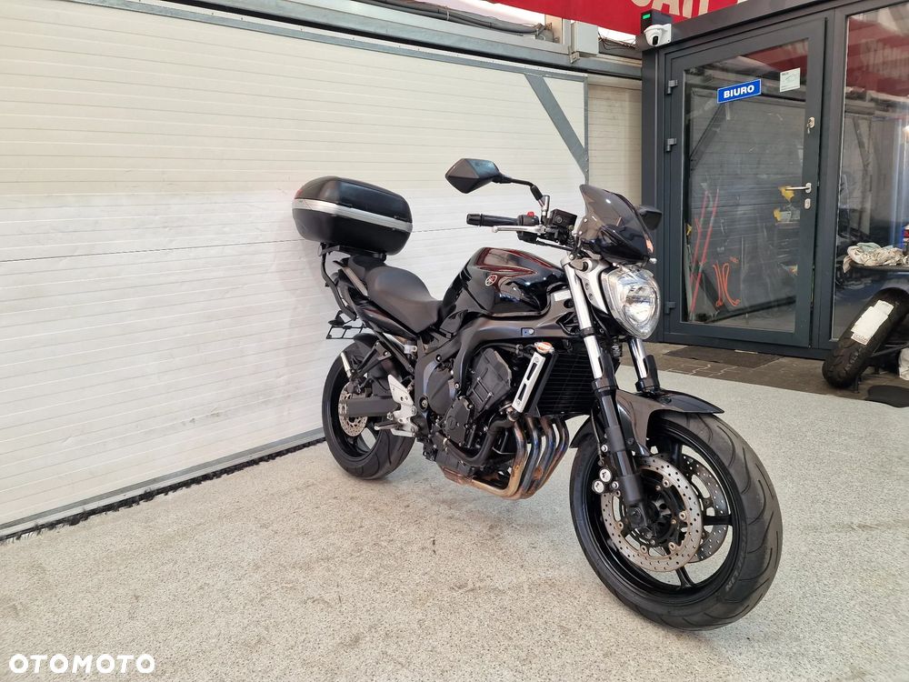Yamaha FZ - 15