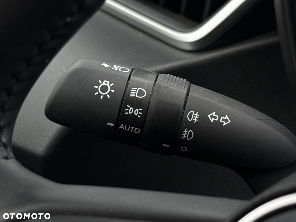 Toyota Corolla 1.8 Hybrid Comfort - 20