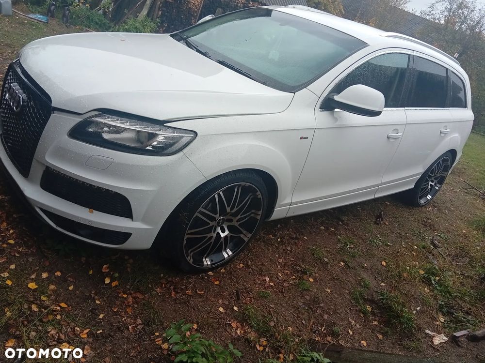 Audi Q7 - 1