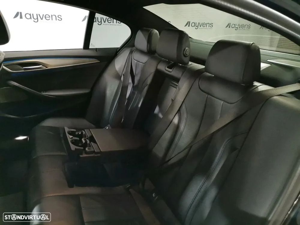 BMW 530 e - 9