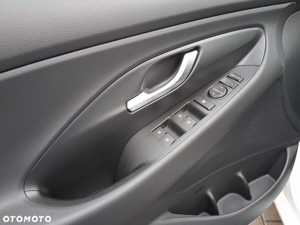 Hyundai i30 - 16