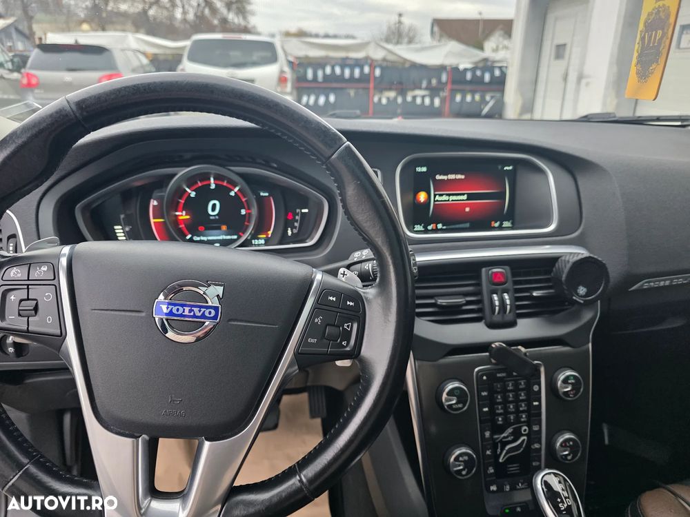 Volvo V40 Cross Country D4 Geartronic You - 9