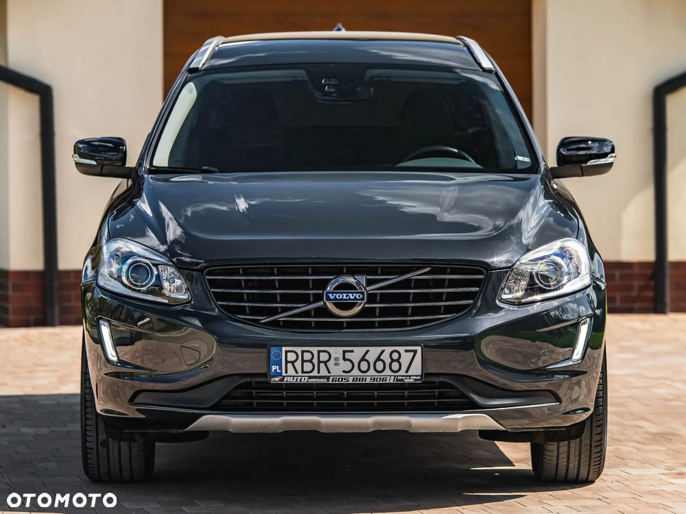Volvo XC 60 D4 Momentum - 28