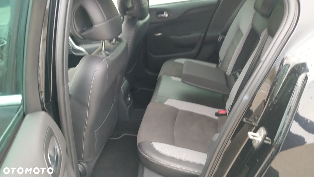 Citroën DS4 Cross 1.6 BlueHDi Be Chic S&S - 26