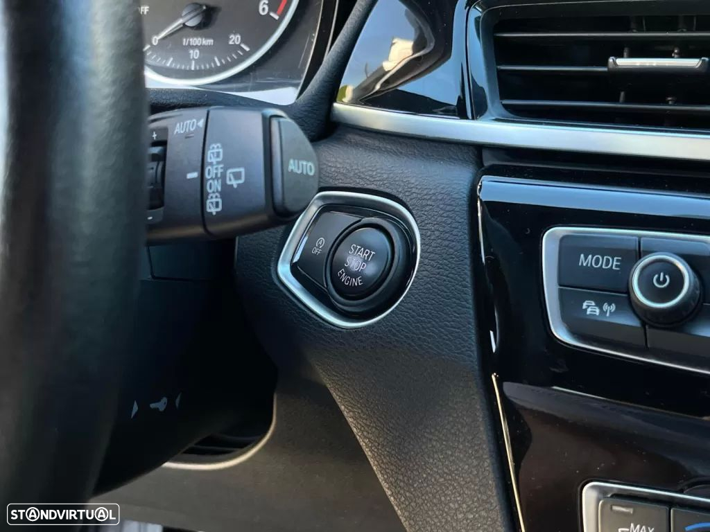 BMW X1 16 d sDrive Line xLine - 22