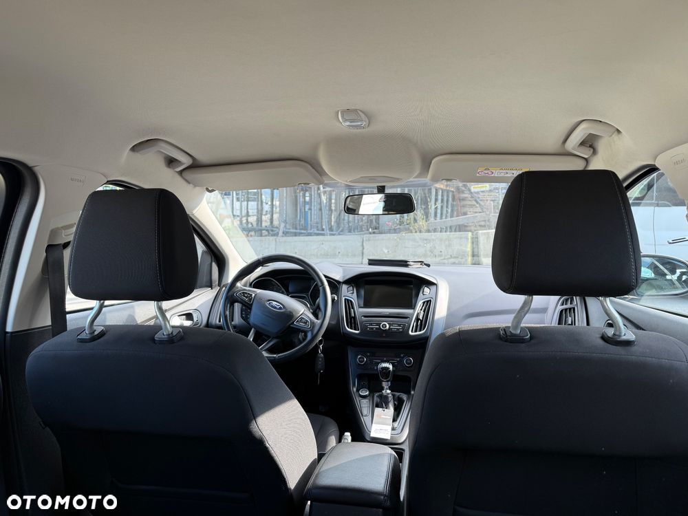 Ford Focus 2.0 EcoBlue Titanium Business - 24
