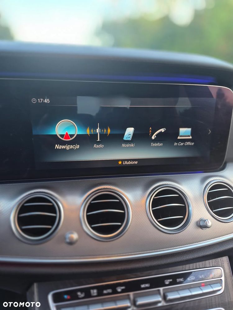 Mercedes-Benz Klasa E 220 d 9G-TRONIC AMG Line - 27