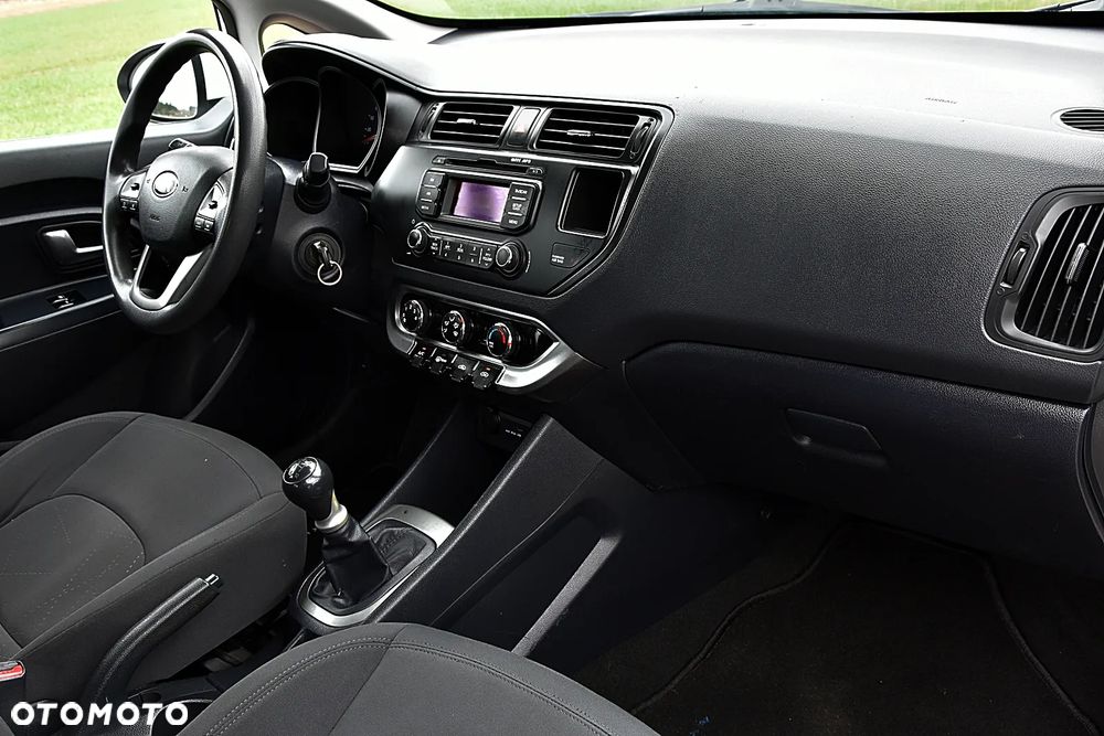Kia Rio 1.2 M - 23