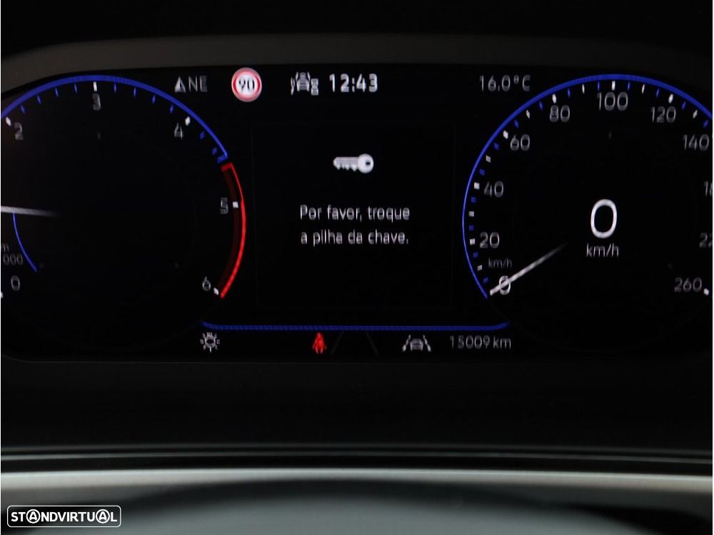 VW T-Roc 2.0 TDI Urban - 25