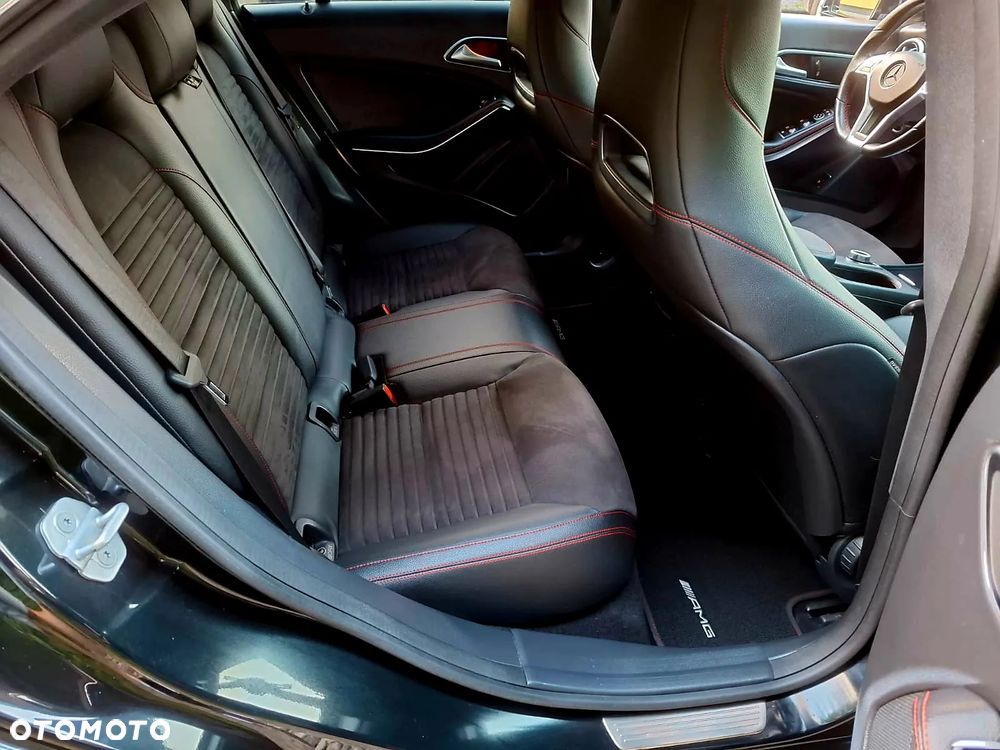Mercedes-Benz CLA - 23