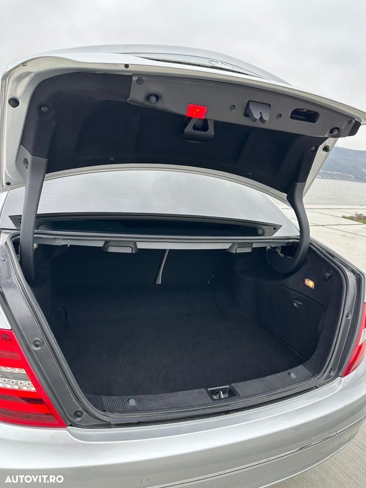 Mercedes-Benz C 200 (BlueEFFICIENCY) 7G-TRONIC Avantgarde - 8