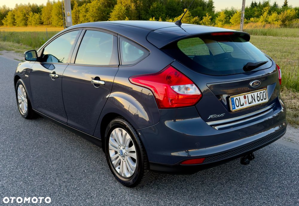 Ford Focus 1.6 Titanium - 2