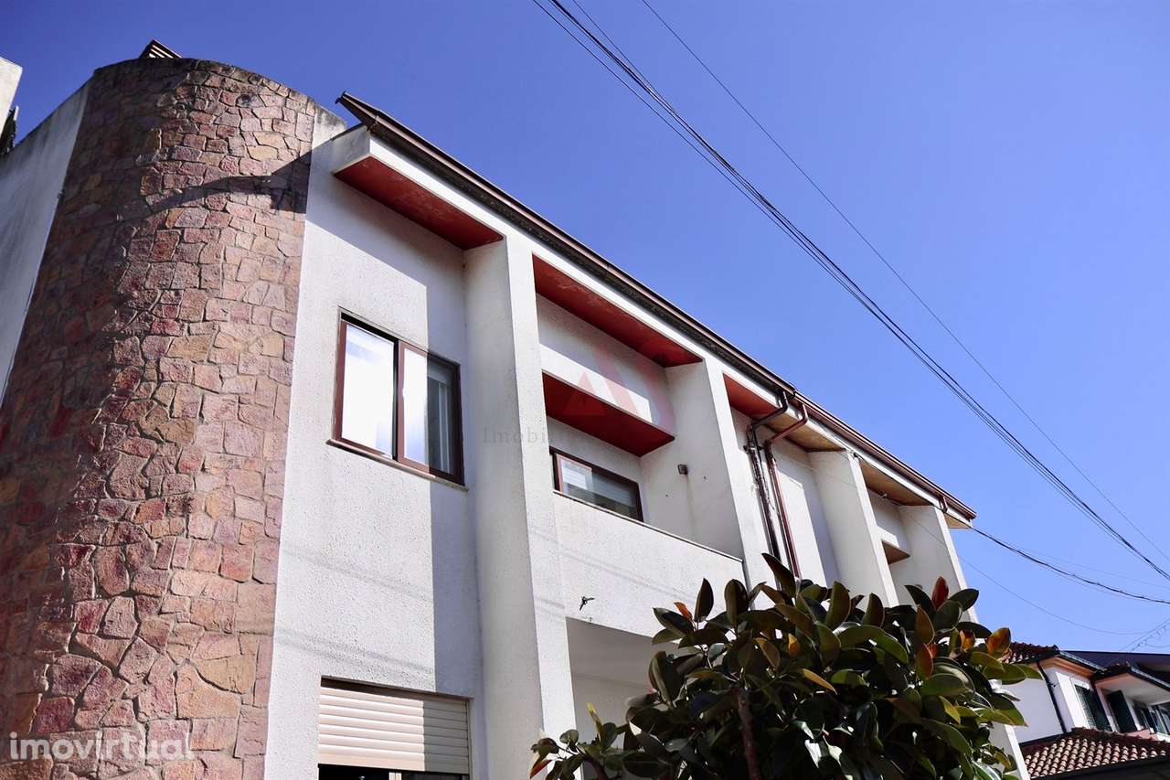 T5 Duplex em Leça da Palmeira – Excelente Localização | 195 m² | 2 Pis - Grande imagem: 2/13