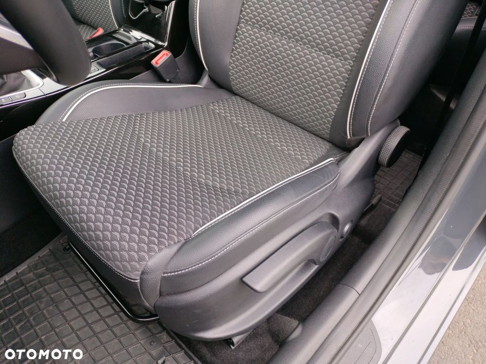 Kia Ceed 1.5 T-GDI Tribute - 12