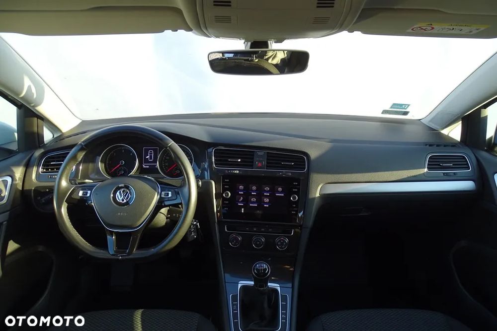 Volkswagen Golf VII 1.6 TDI BMT Trendline - 38