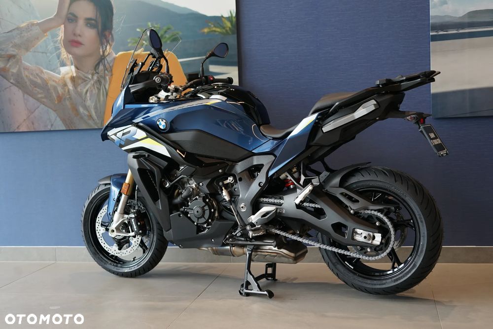 BMW S - 6