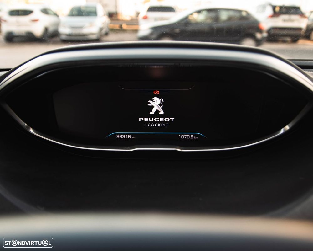 Peugeot 3008 1.5 BlueHDi Allure Pack - 2