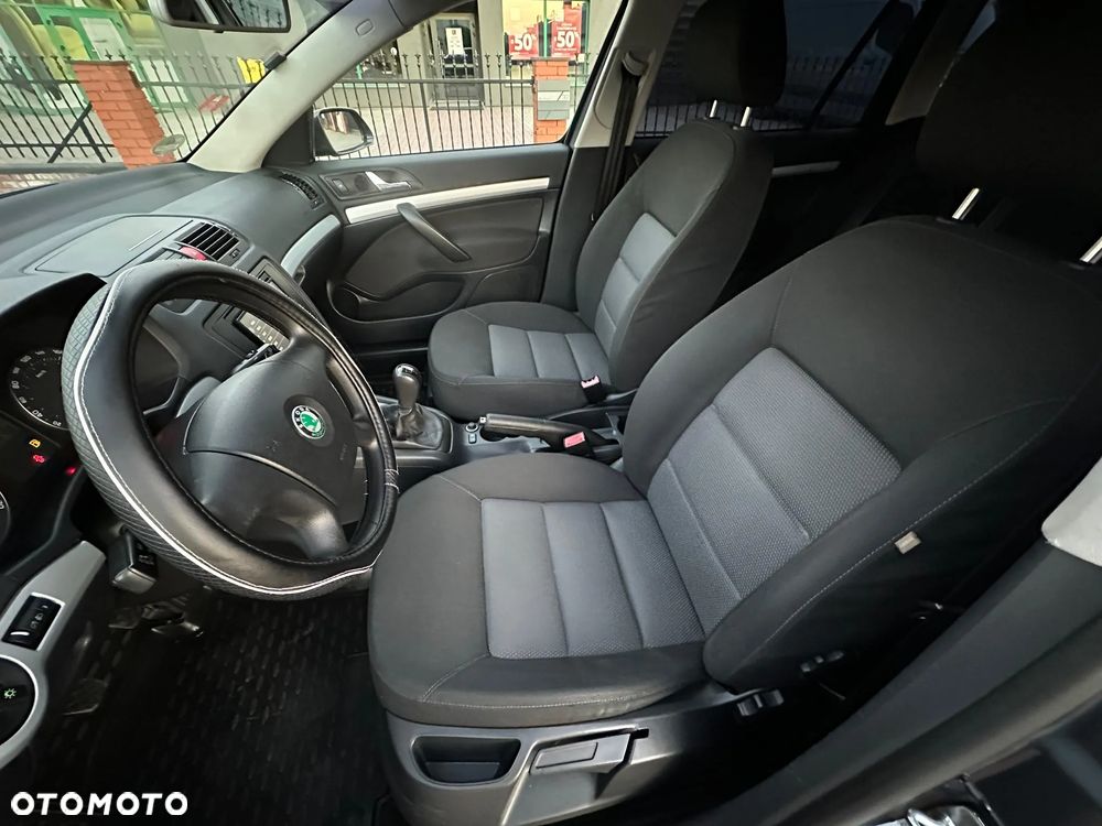 Skoda Octavia 1.6 Ambition - 15