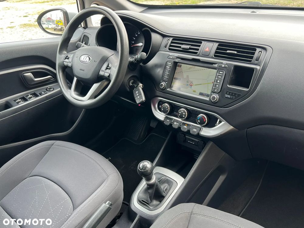 Kia Rio 1.2 Edition 7 - 14