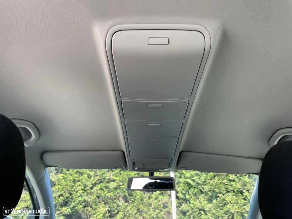 VW Golf Plus 1.6 TDi DPF Highline - 17