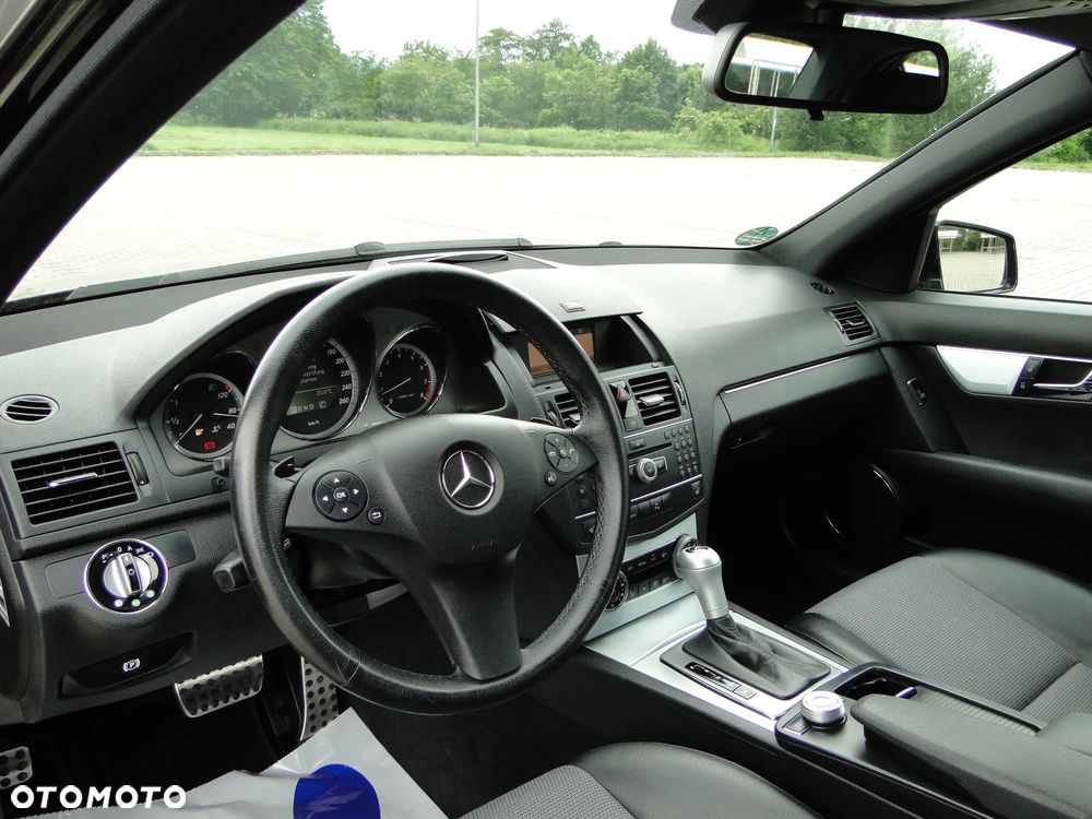 Mercedes-Benz Klasa C 200 7G-TRONIC Avantgarde Edition - 19