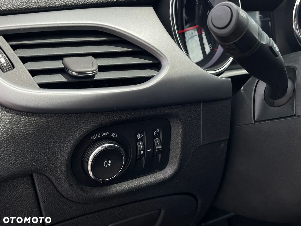 Opel Astra 1.4 Turbo Sports Tourer Active - 29