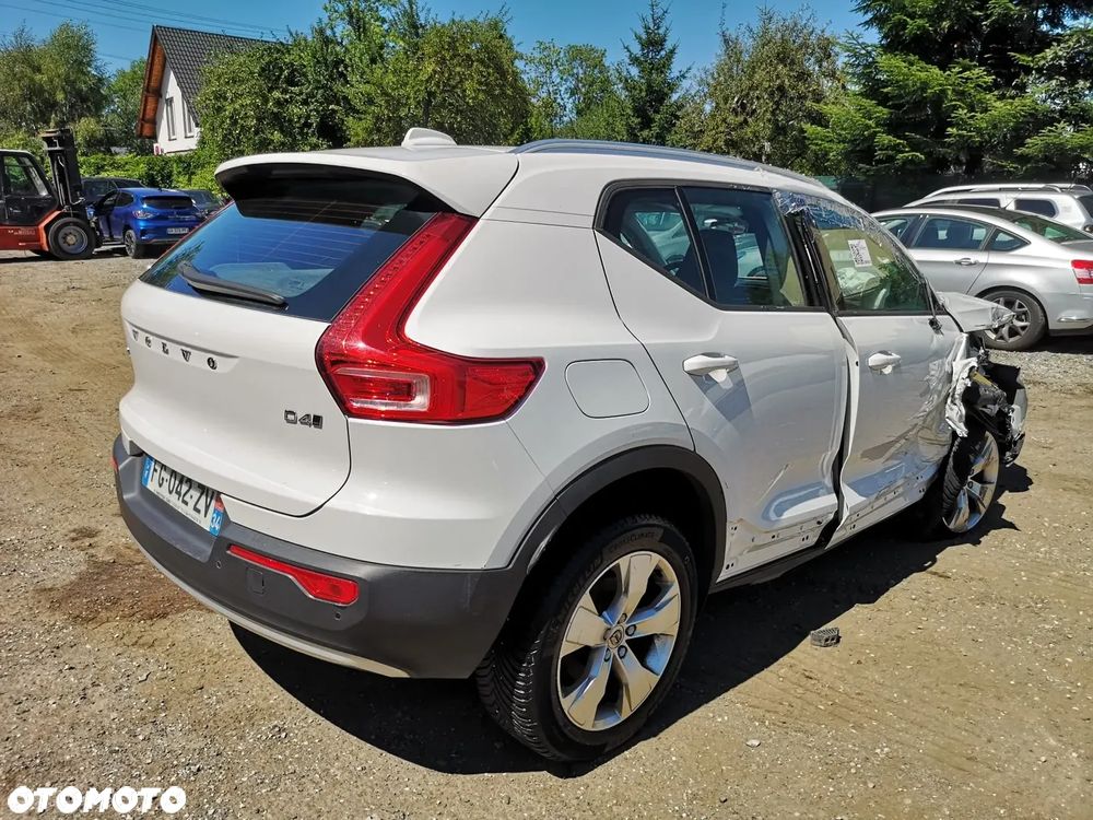 Volvo XC 40 D4 AWD Geartronic Momentum - 7