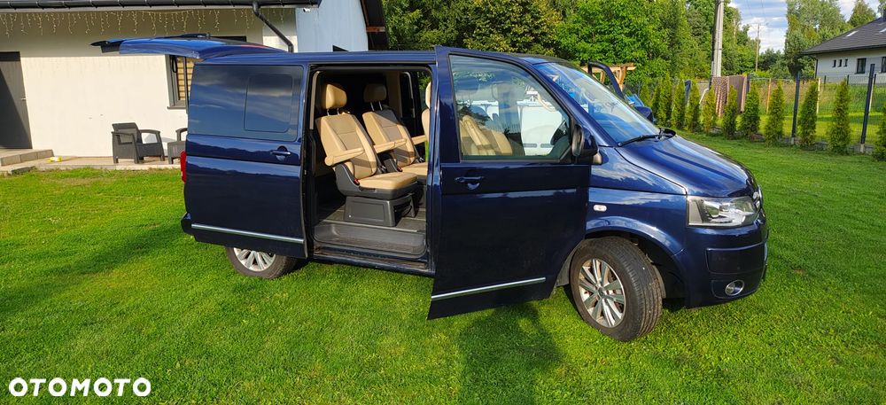 Volkswagen Multivan - 13
