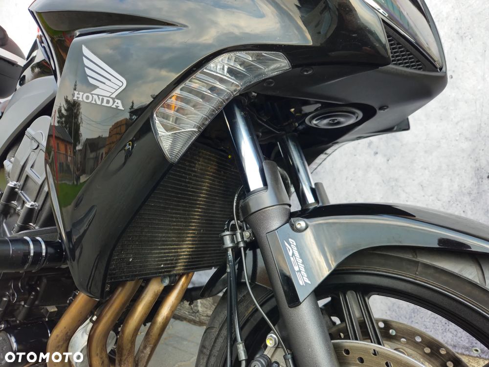 Honda CBF - 27