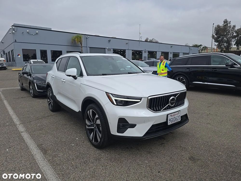 Volvo XC 40 B5 B AWD Ultimate Bright - 2