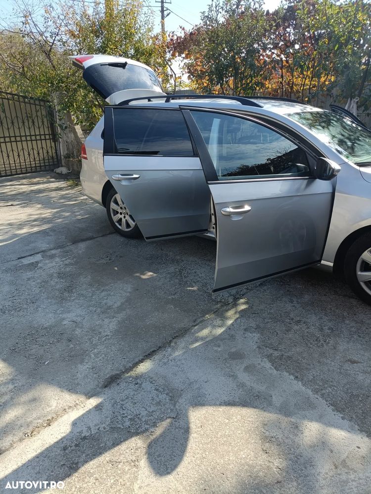 Volkswagen Passat Variant 2.0 TDI 4Motion BlueMotion Technology Business Edition - 9