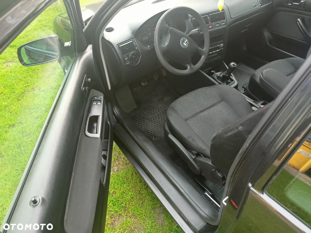 Volkswagen Golf 1.6 Basis - 11